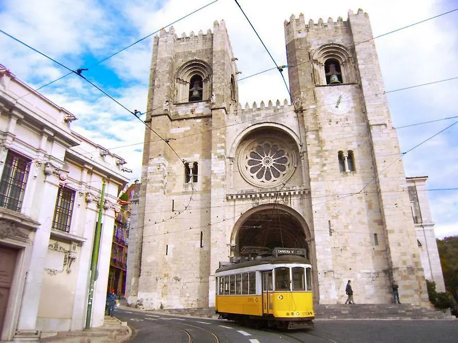 Cozy And Confortable Your Alfama Story Lisboa